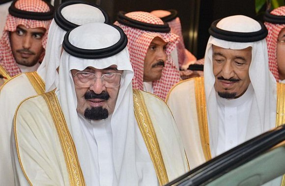 El fallecido rey Abdalá (izquierda) y su hermano menor, Salman bin Abdulaziz al Saud, el nuevo monarca de Arabia Saudita. (Suministrada /IPS)