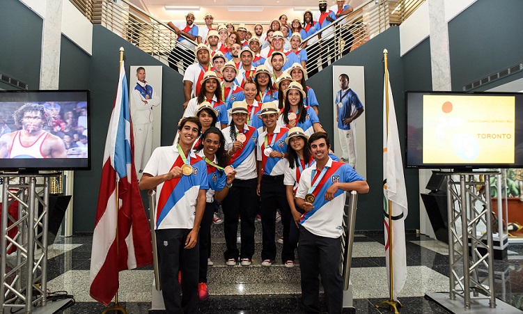 Medallistas e integrantes de la Delegación de Puerto Rico presentes en la conferencia de prensa donde el COPUR  rindió cuentas al país del desempeño de los atletas en  Toronto. (Quique Aparicio COPUR)