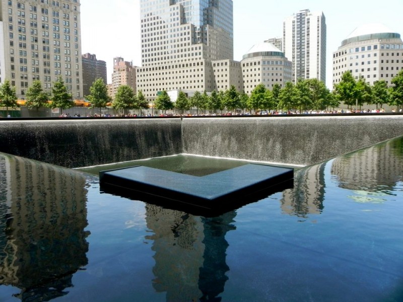 Monumento a las víctimas del ataque terrorista al World Trade Center en Nueva York, el 11 de septiembre de 2001. (Cristian Arroyo / Diálogo)