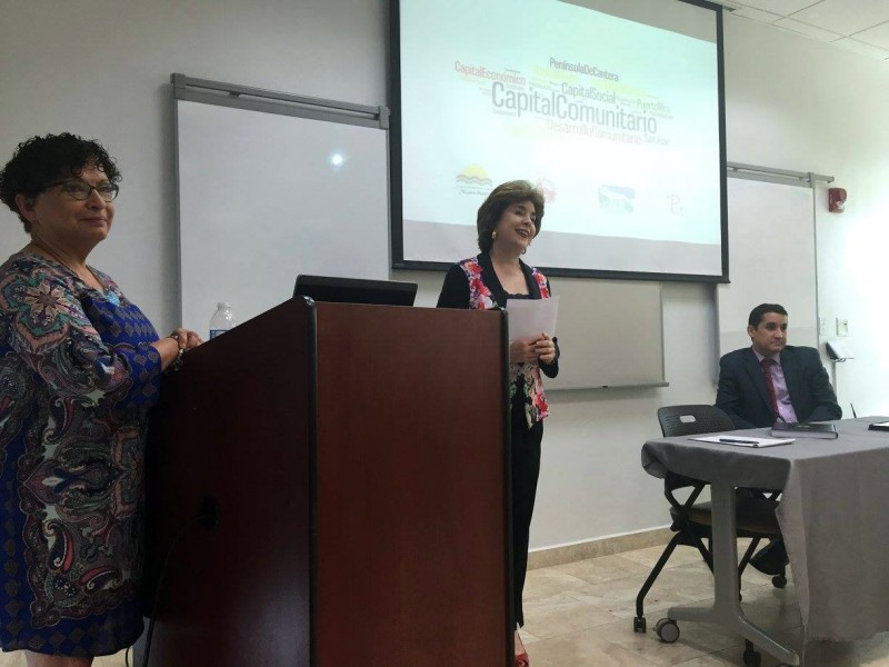 Dra. Blanca Ortiz junta a Sila Calderón durante presentación hallazgos de estudio en Centro para Puerto Rico