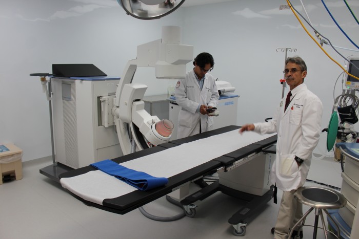 La unidad de Litotricia Laser del Hospital UPR  cuenta con tecnologia ultimo modelo. (Suministrada)