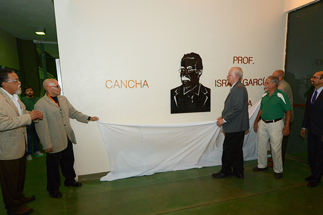 García Lucca falleció en el 2011. Hoy el RUM reconoce su legado. (Carlos Díaz / Prensa RUM)