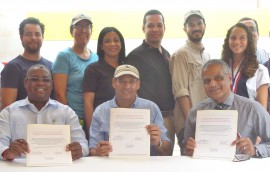 Representantes de la Universidad de Puerto Rico, Recinto de Rio Piedras (UPR-RP), Puma Energy Caribe y el Corredor del Yaguazo, Inc. (Suministrada)