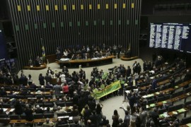 En un ambiente crispado y partidizado comenzó este viernes 15 en la Cámara de Diputados de Brasil la histórica votación sobre la apertura de un juicio político a la presidenta Dilma Rousseff. Crédito: Marcelo Camargo/Agência Brasil.