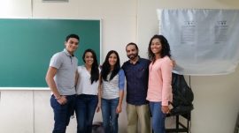 Estudiantes que participaron en el Proyecto de Redacción Digital con el Dr. Héctor Aponte Alequin.