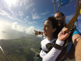 Diani Liz Matos Ramos se lanzó de paracaídas. (Suministrada)