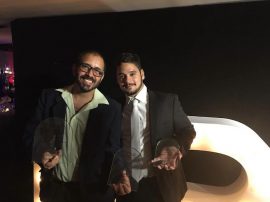 Hermes Ayala y Emmanuel Estrada en la premiación del OPC. (Glorimar Velázquez/ Diálogo)
