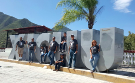 Delegación puertorriqueña que visitó Xichú, Guanajuato como parte de la Octava Jornada Iberoamericana de niños y jóvenes poetas, troveros y versadores. (Suministrada)