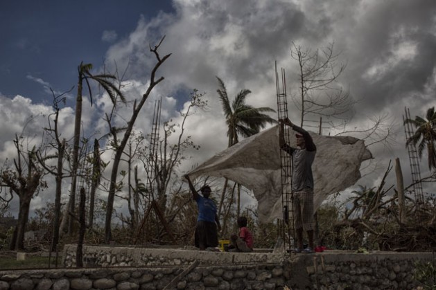 La ONU distribuye asistencia a la población de Les Cayes, en el oeste de Haití. Crédito: Logan Abassi Minustah/ONU.
