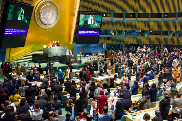 Sala de sesiones de la Asamblea General en la inauguración de la 61 sesión de la Comisión de la Condición Jurídica y Social de la Mujer (CSW). Crédito: Rick Bajornas/UN Photo.