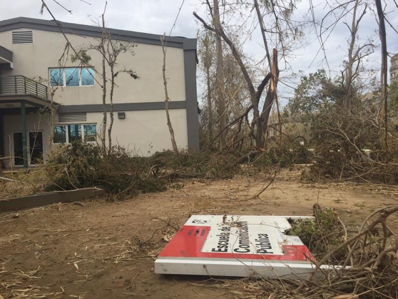 La Escuela de Comunicación fue uno de los espacio afectados por el huracán María. (Facebook/Luis F. Co