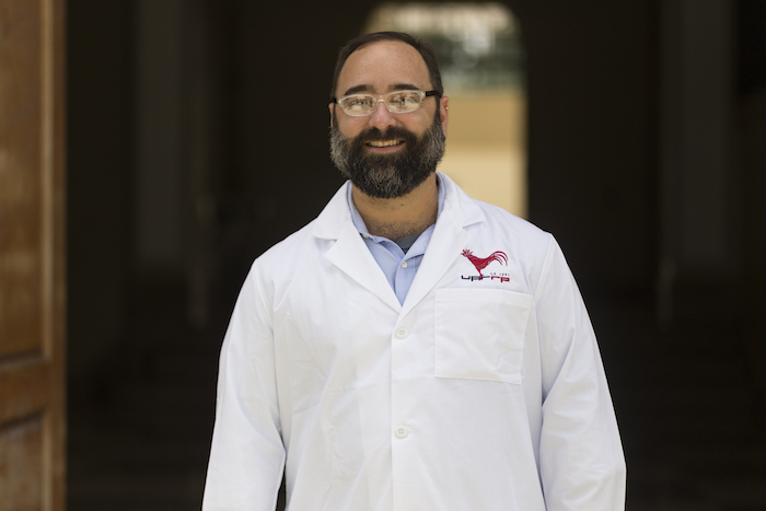 Dr Jose Arcadio Rodriguez Martinez investiga las proteinas encargadas del desarrollo del corazon humano 2 – UPR Rio Piedras