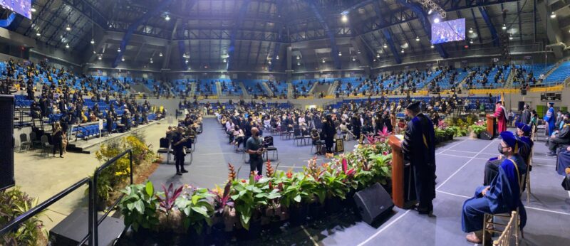 Foto-1-Panoramica-de-los-actos-de-graduación-UPRA