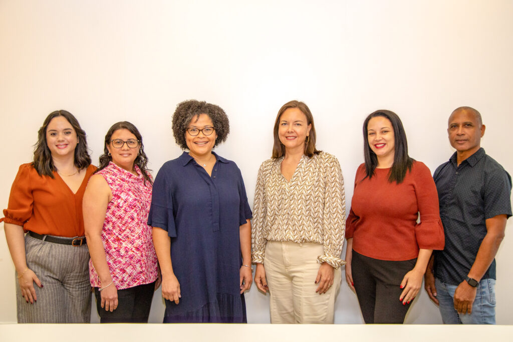 profesora Solimar Pérez Torres, Dra. Vidalina Feliciano López, Dra. Michelle Jurado Andino, Dra. María I. Jiménez Chafey, Dra. Rosael Zeno Santi y Dr. José Serra Taylor
 